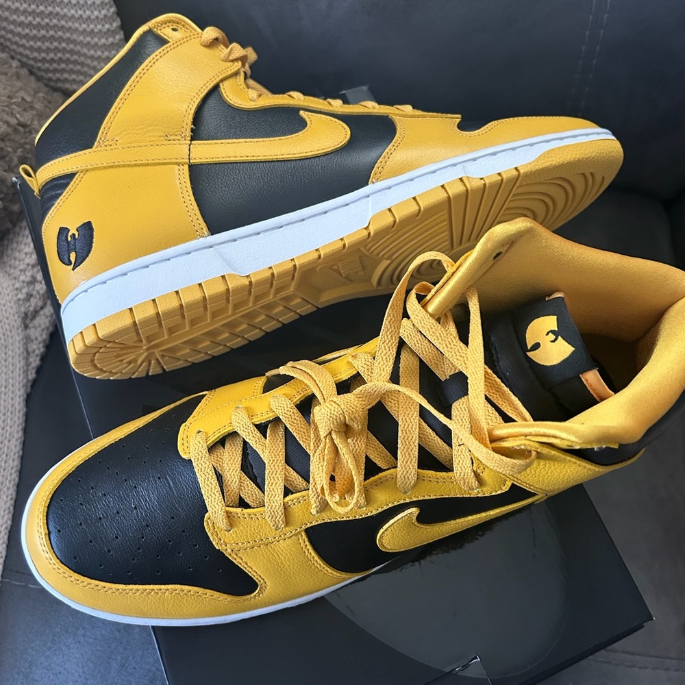 Nike Dunk Wu-tang Black and Yellow Sneakers. With box.Size 13 - Picture 7 of 10